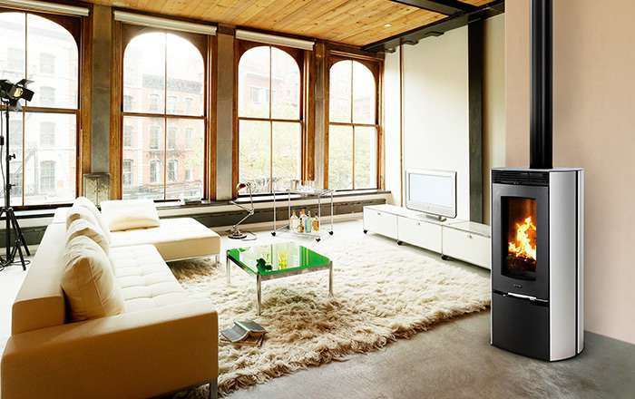 Poêle à bois SUPRA HANOOK Noir côtés Gris Aluminium 7 kW